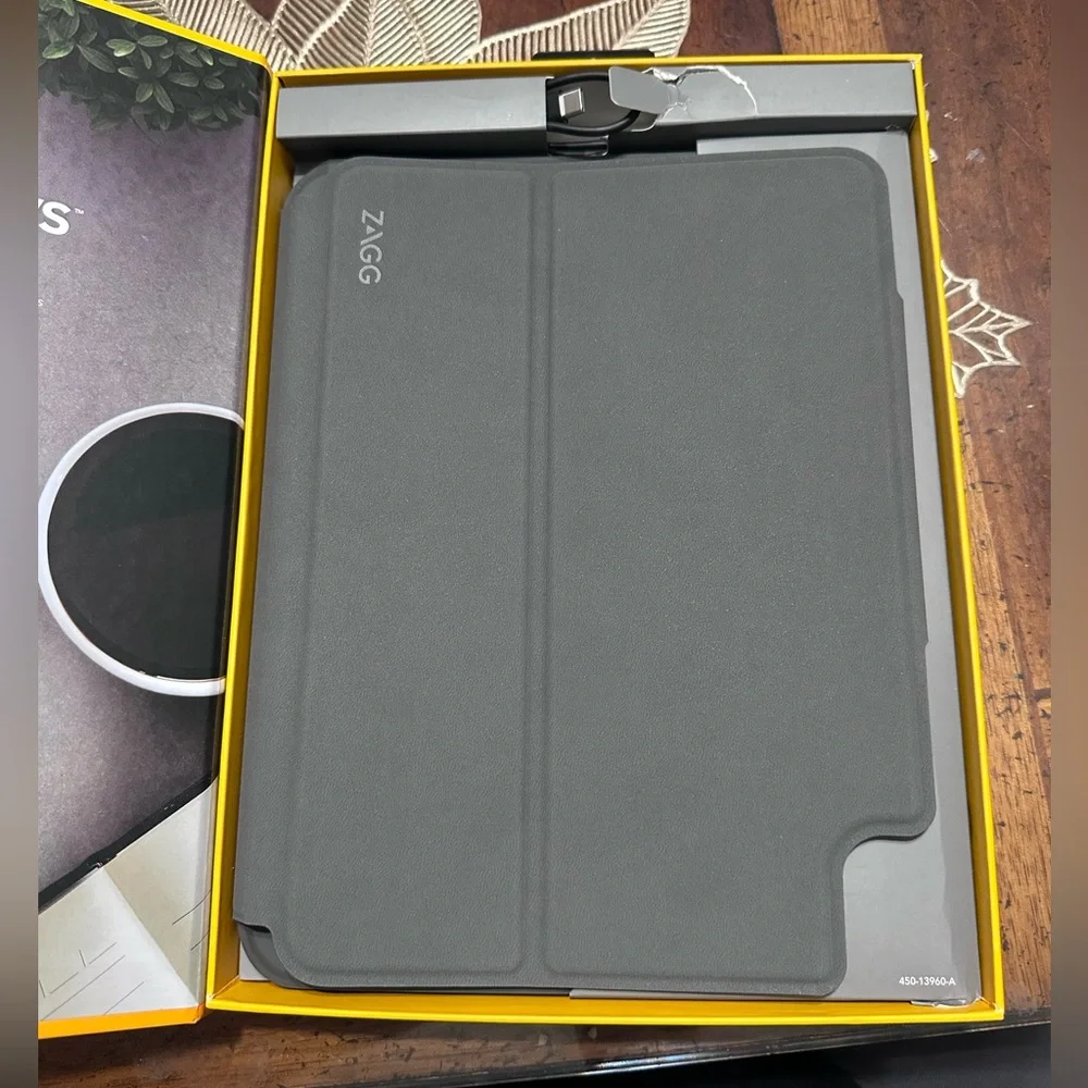 Wireless keyboard case iPad 10 gen